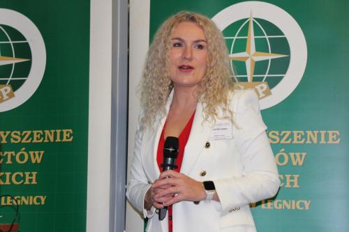 Canon-EOS-1300D 20241011 084137.Id 245